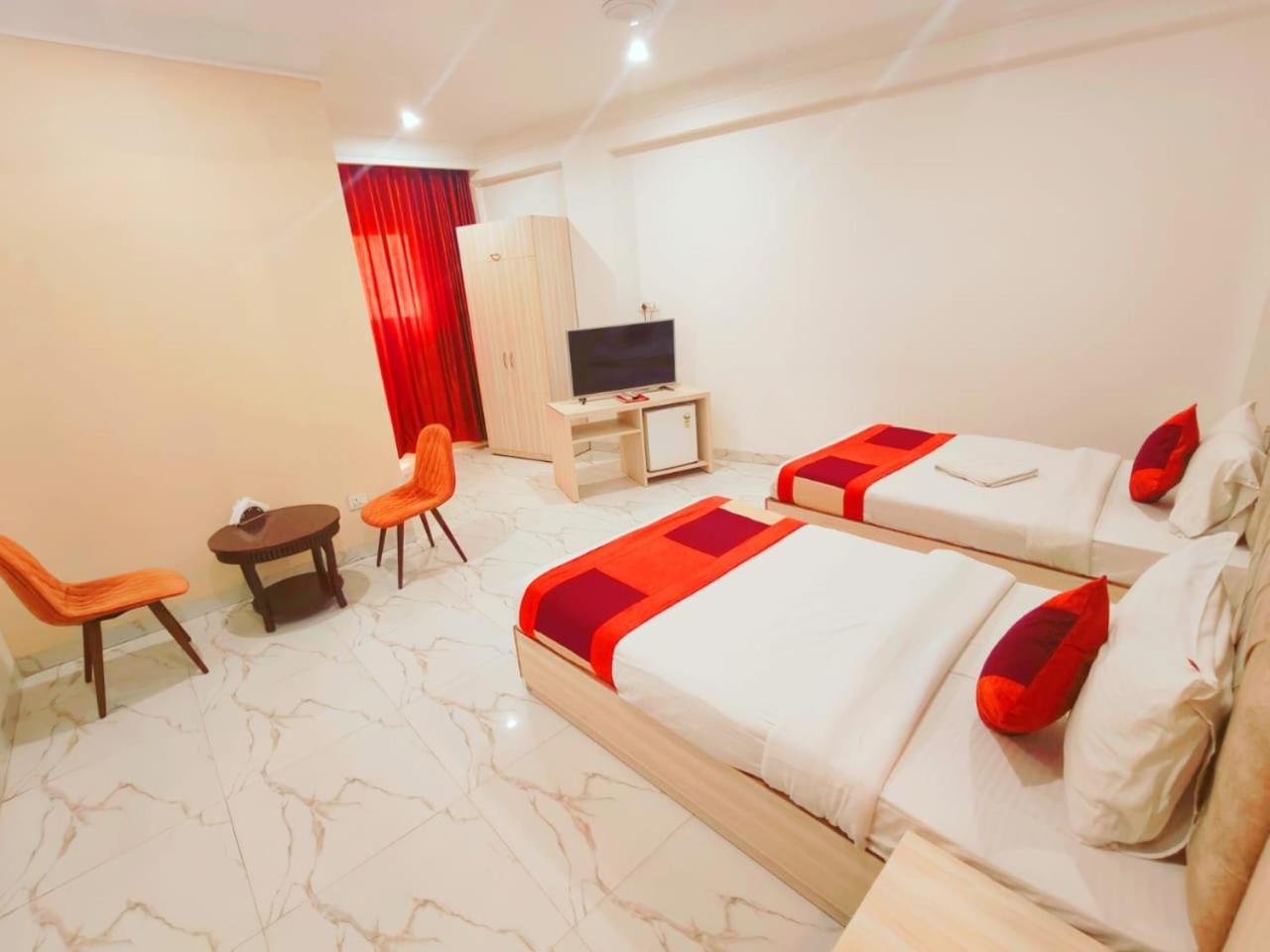 Hotel Almora Inn - Near By Delhi International Airport - With Free Airport Pickup And Drop New Delhi Eksteriør bilde