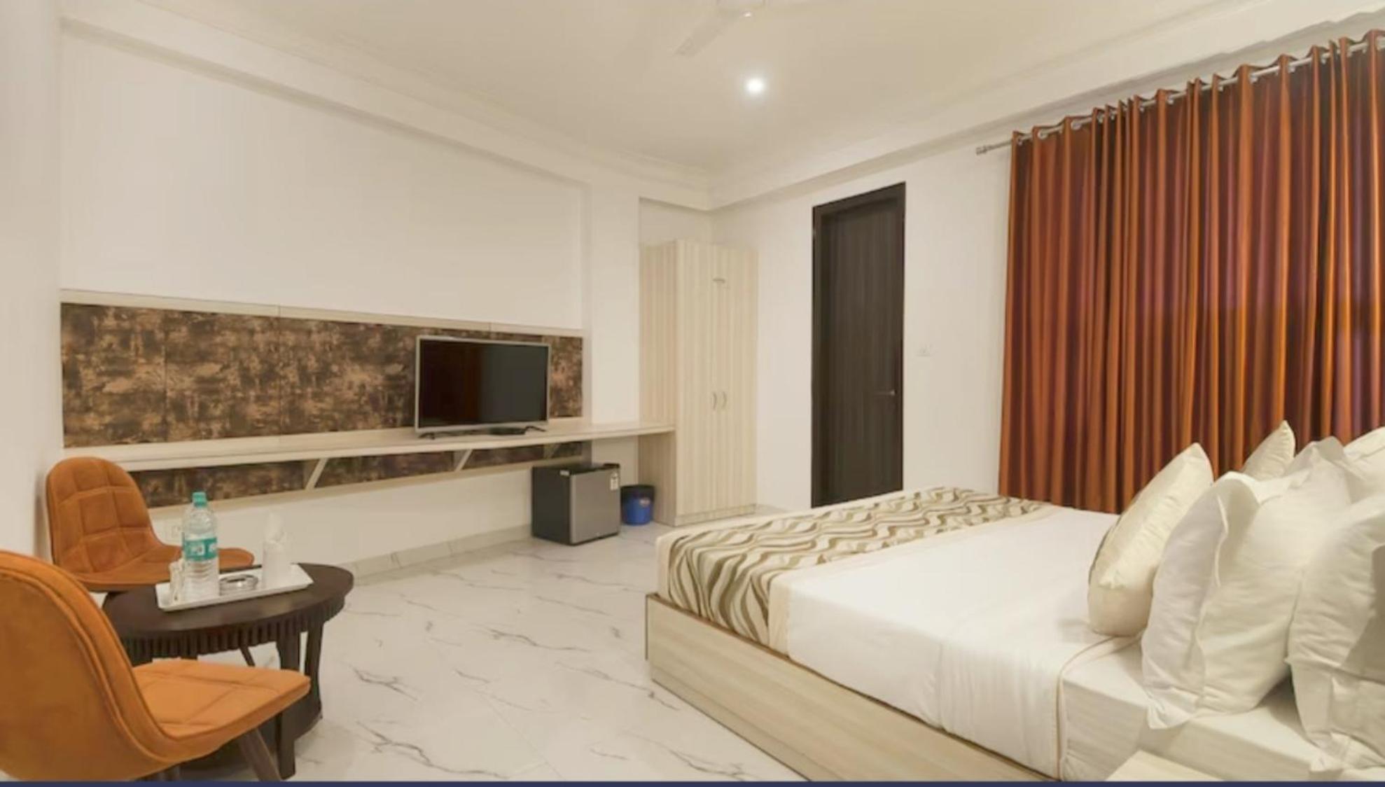Hotel Almora Inn - Near By Delhi International Airport - With Free Airport Pickup And Drop New Delhi Eksteriør bilde