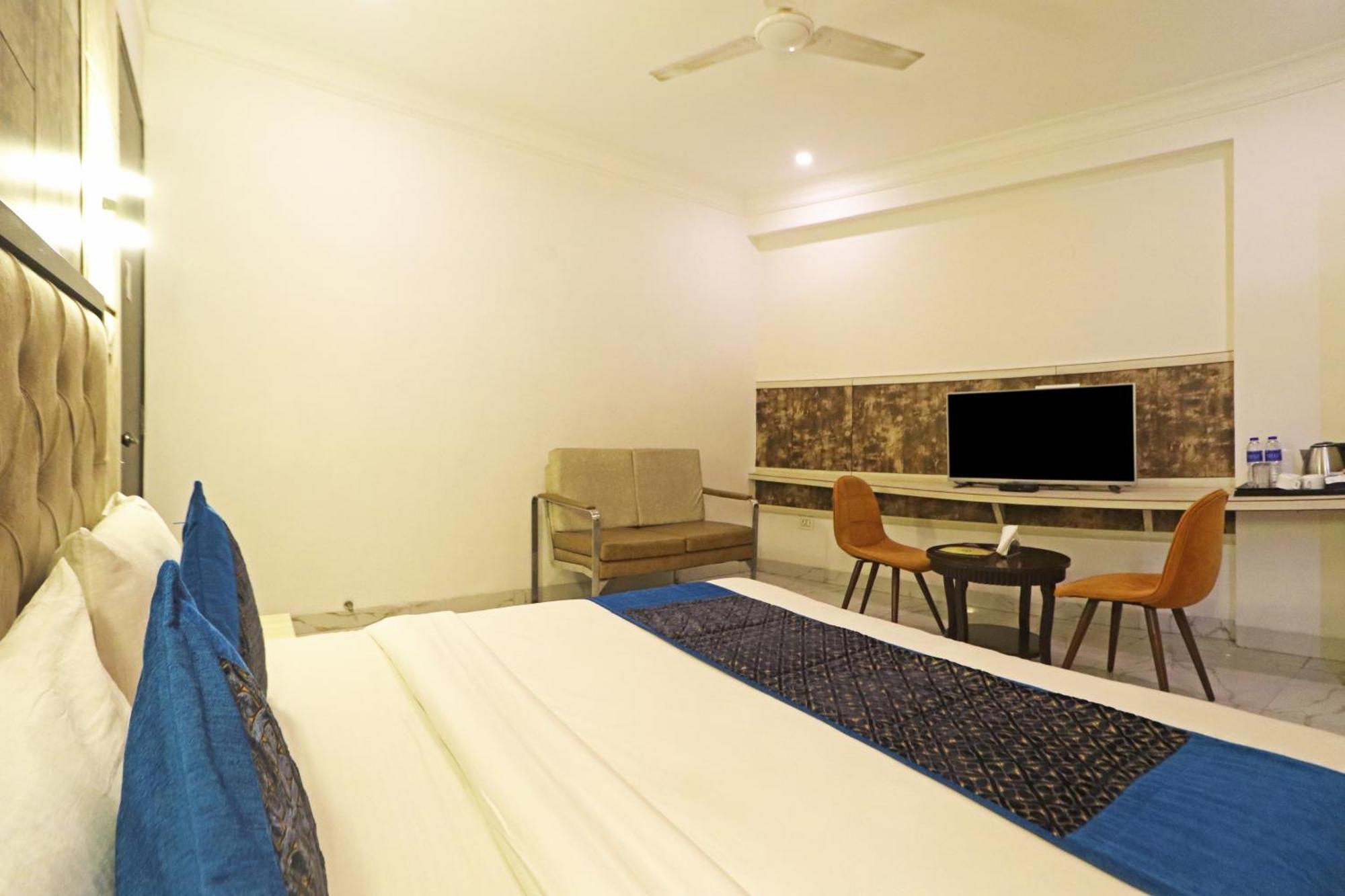 Hotel Almora Inn - Near By Delhi International Airport - With Free Airport Pickup And Drop New Delhi Eksteriør bilde
