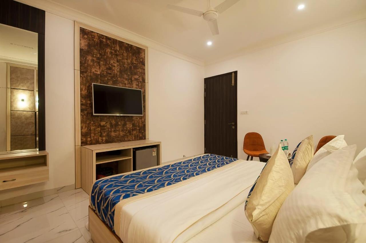 Hotel Almora Inn - Near By Delhi International Airport - With Free Airport Pickup And Drop New Delhi Eksteriør bilde
