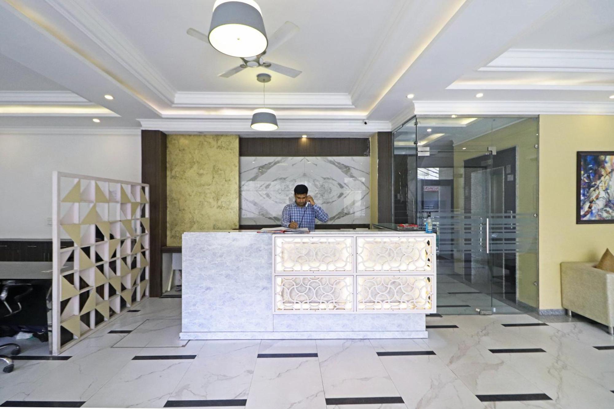 Hotel Almora Inn - Near By Delhi International Airport - With Free Airport Pickup And Drop New Delhi Eksteriør bilde
