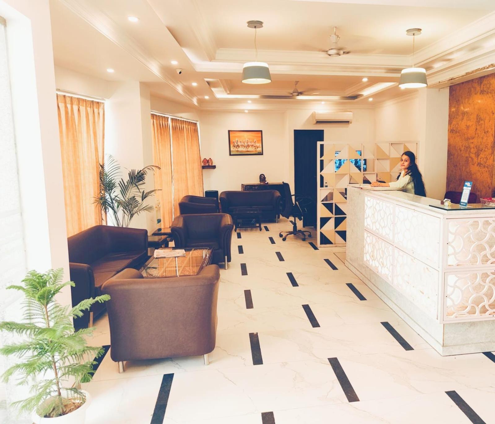 Hotel Almora Inn - Near By Delhi International Airport - With Free Airport Pickup And Drop New Delhi Eksteriør bilde