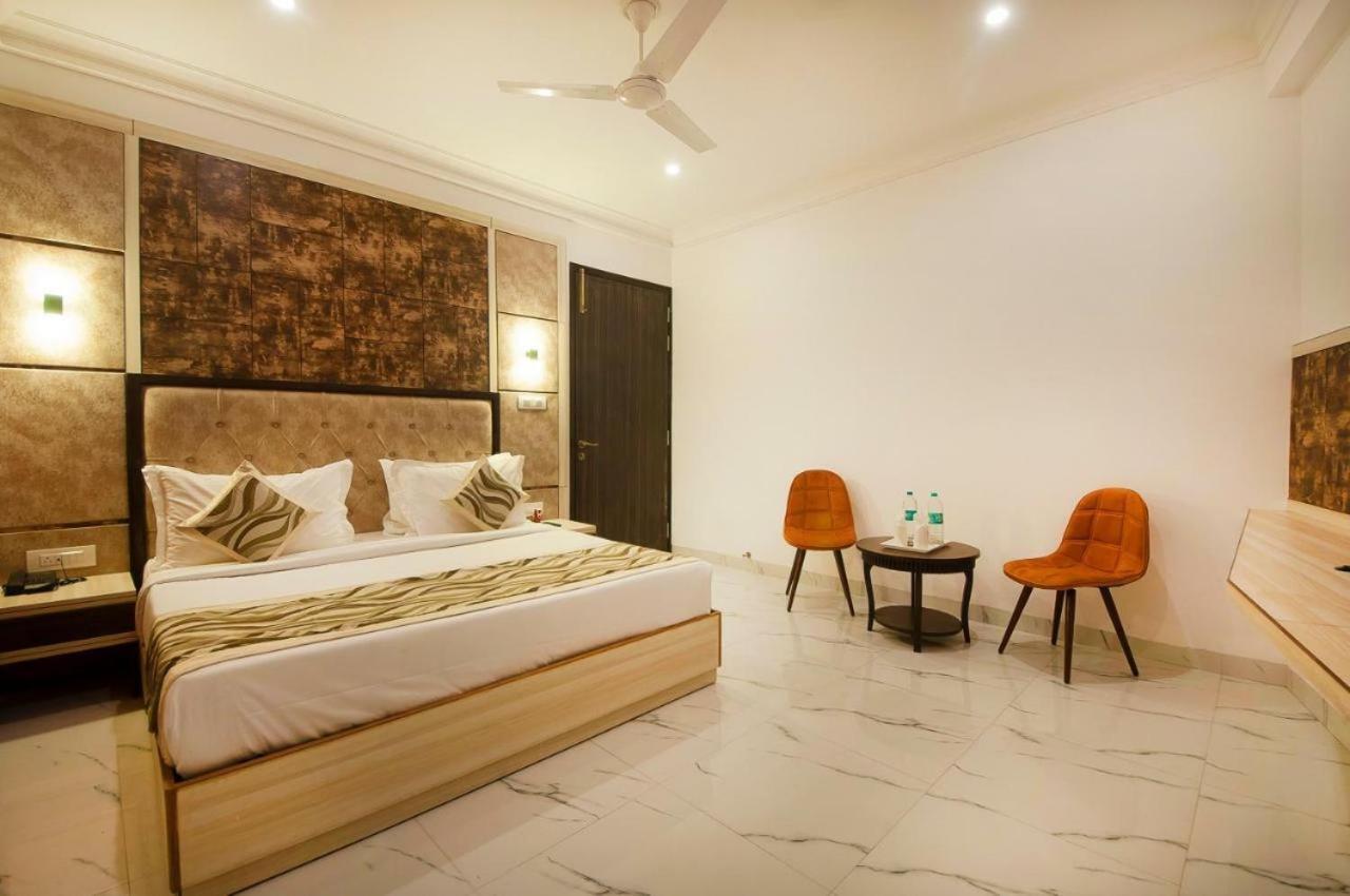 Hotel Almora Inn - Near By Delhi International Airport - With Free Airport Pickup And Drop New Delhi Eksteriør bilde
