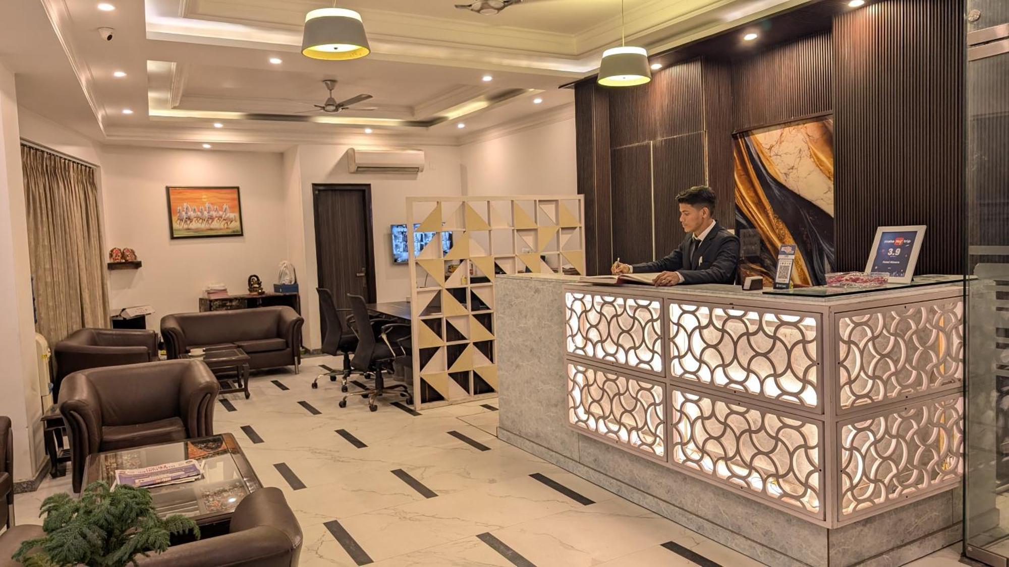 Hotel Almora Inn - Near By Delhi International Airport - With Free Airport Pickup And Drop New Delhi Eksteriør bilde